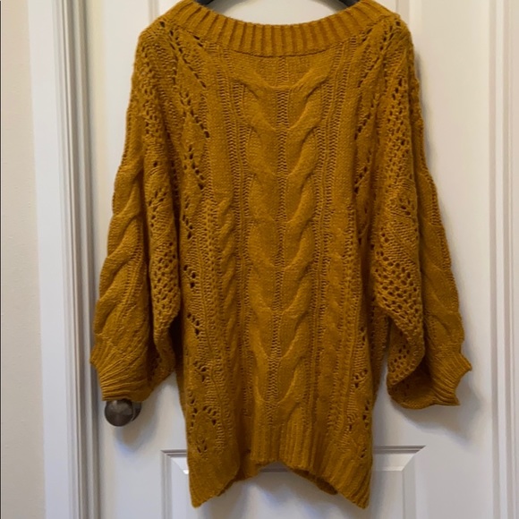 {NWOT}Oversized Chunky Knit Sweater - Picture 3 of 8